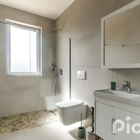 Lumo & Pool Villa Përmet