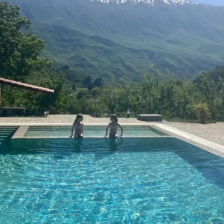 Lumo & Pool *