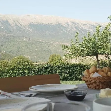 Lumo & Pool Villa Përmet