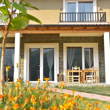 Villa Lumo & Pool Përmet